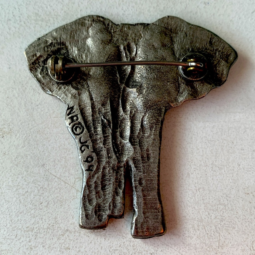 Elephant Costume Jewelry Brooch - Picture 2 of 3
